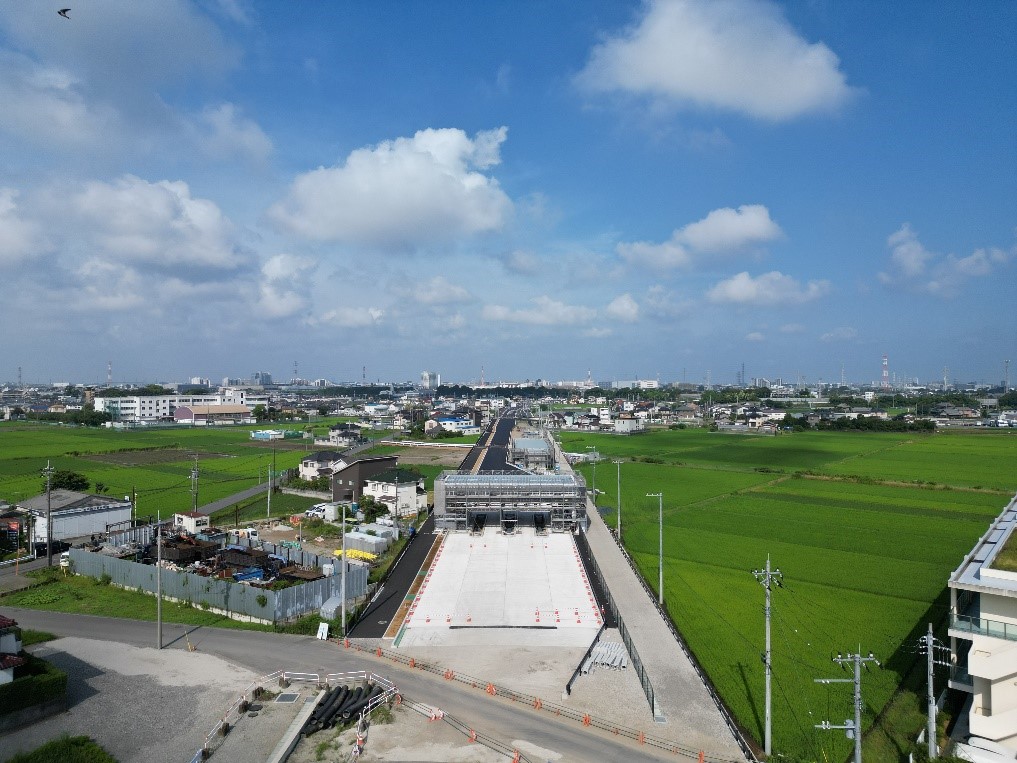 料金所建築工・埼玉側平面部道路築造工